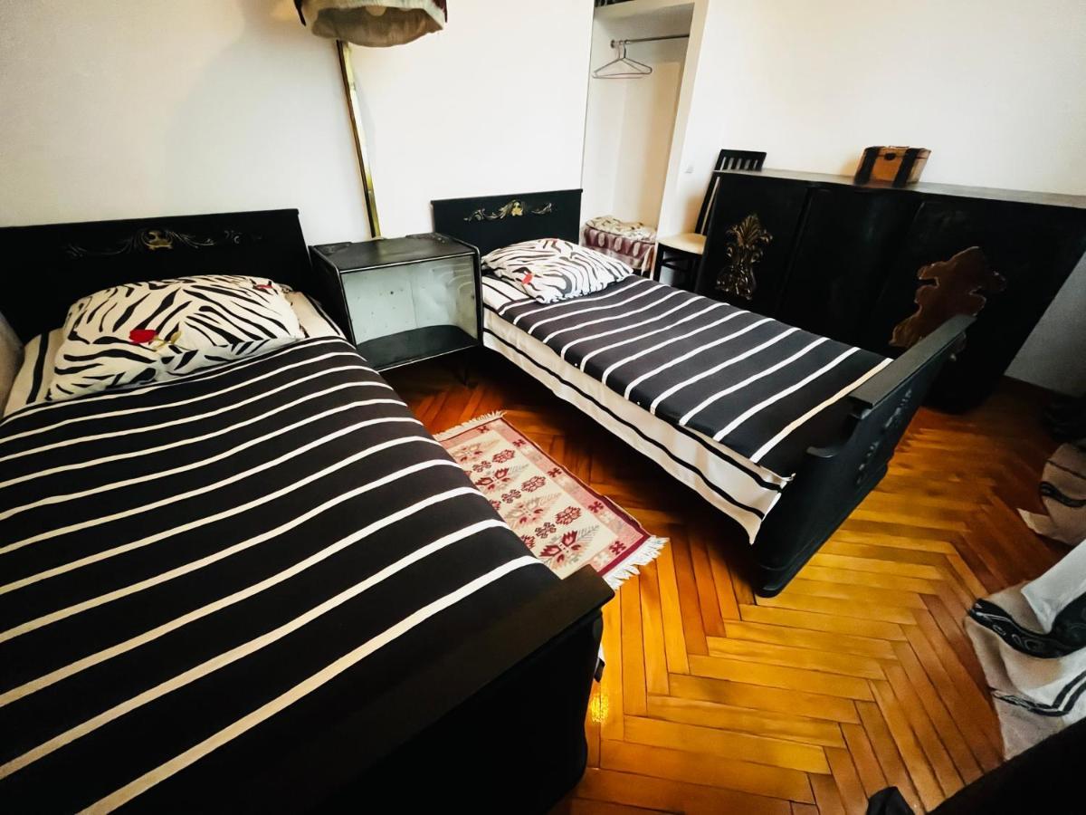 Guest House Kipiani Tbilisi Bagian luar foto