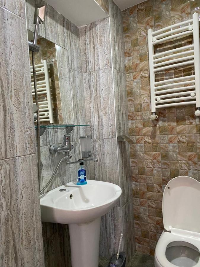 Guest House Kipiani Tbilisi Bagian luar foto