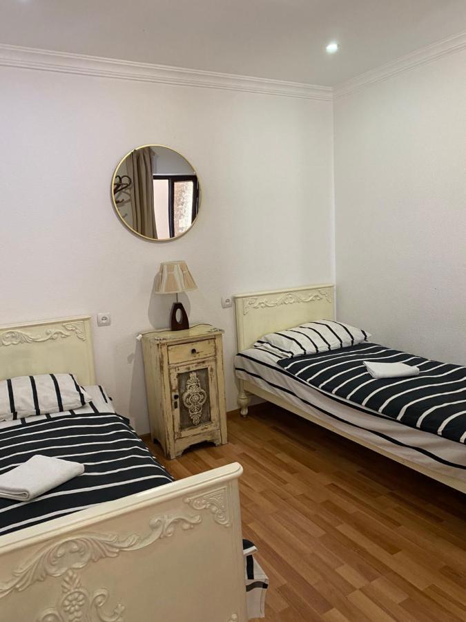 Guest House Kipiani Tbilisi Bagian luar foto
