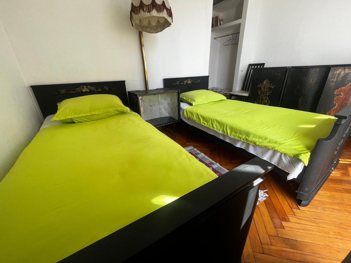 Guest House Kipiani Tbilisi Bagian luar foto